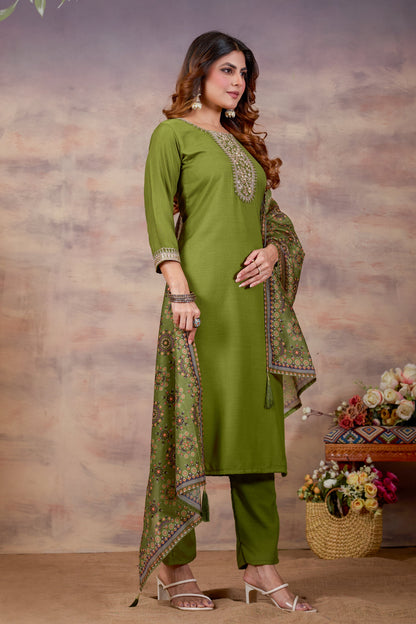 Green Ethnic Embroidered Thread Work Kurta with Trousers & Dupatta.