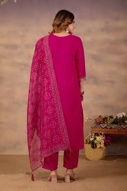 Pink Ethnic Embroidered Thread Work Kurta with Trousers & Dupatta.