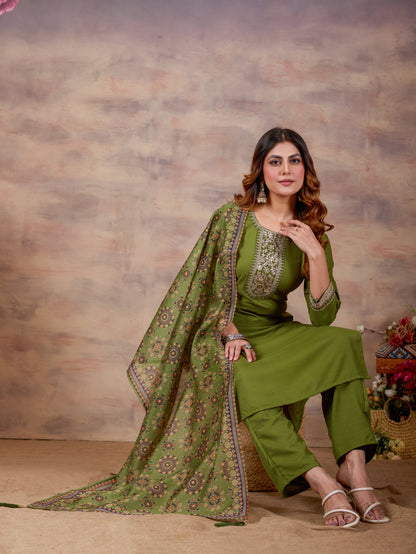 Green Ethnic Embroidered Thread Work Kurta with Trousers & Dupatta.