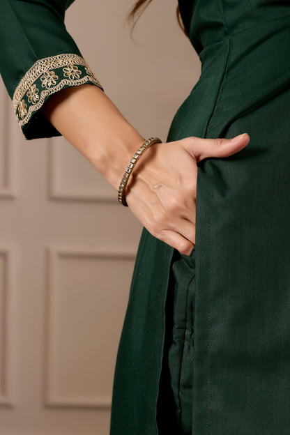 Green Embroidered Kurta Set with Printed Dupatta, 3 Piece Suit
