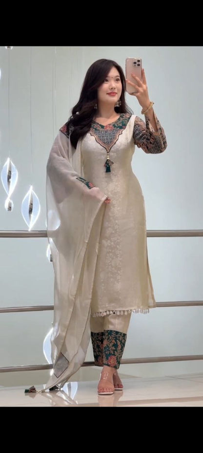 Banarasi Silk Kurti Pant Dupatta Set